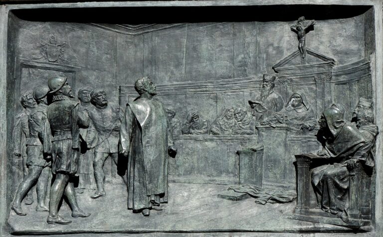 Giordano Bruno_Il processo di Giordano Bruno, bassorilievo del basamento della statua in Campo de' Fiori dello scultore Ettore Ferrari_Parabellumhistory
