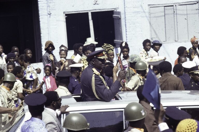 Uganda_Il presidente dell'Uganda Idi Amin_Parabellumhistory