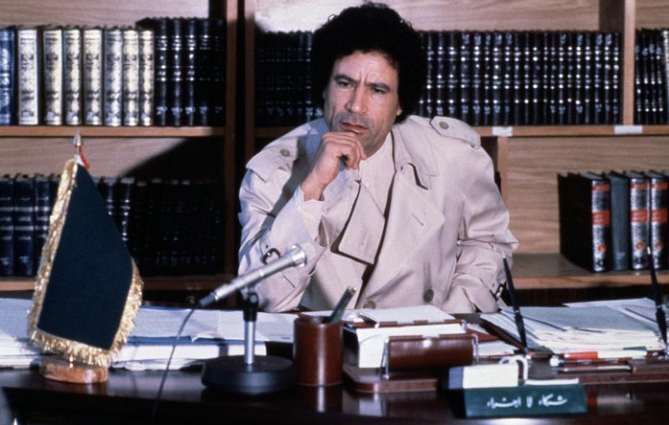 Amin_Gheddafi in una foto degli anni ottanta, poco dopo aver aiutato il presidente Amin_Parabellumhistory